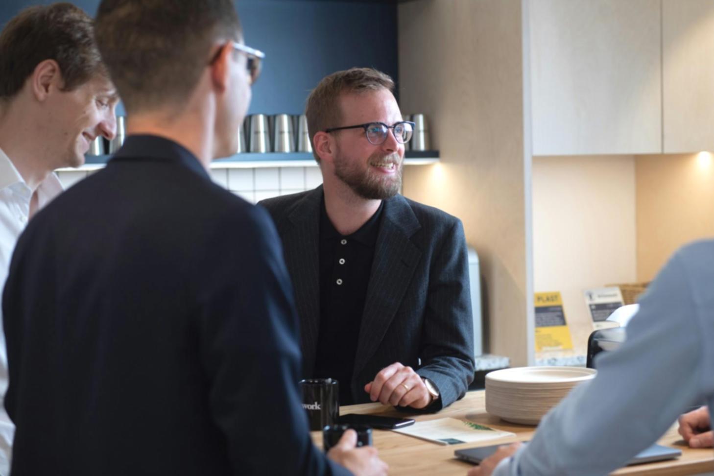 Professionelle Beratung zur Finanzbetrugsprävention in unserem Büro